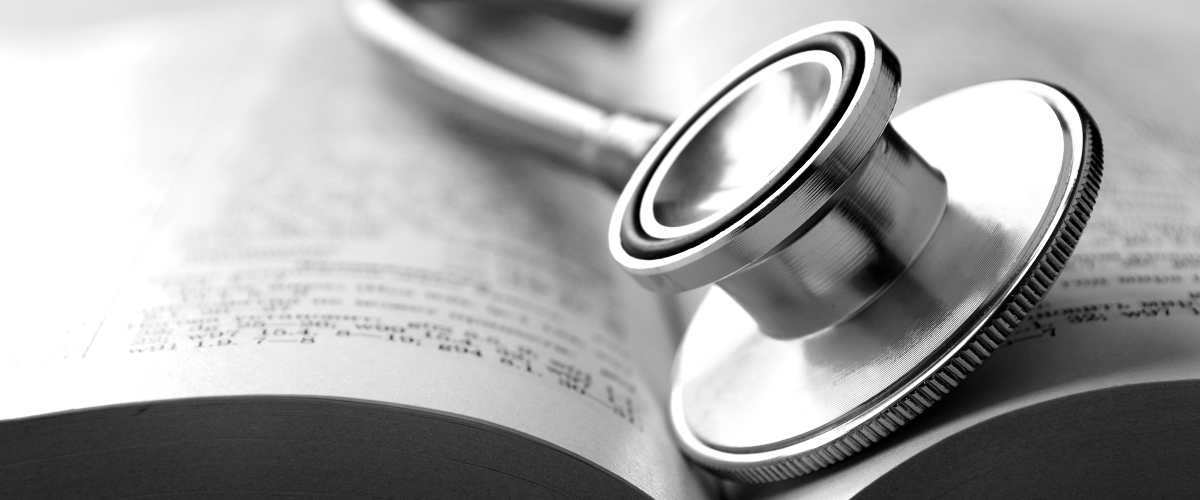 La crisis en medicina en España y modelos de educación médica alternativos centran el número de enero de ‘DocTutor’