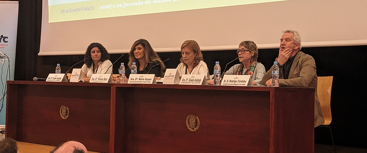Cerca de 200 sanitarios se reúnen para promocionar estilos de vida saludables desde una perspectiva de determinantes sociales de la salud