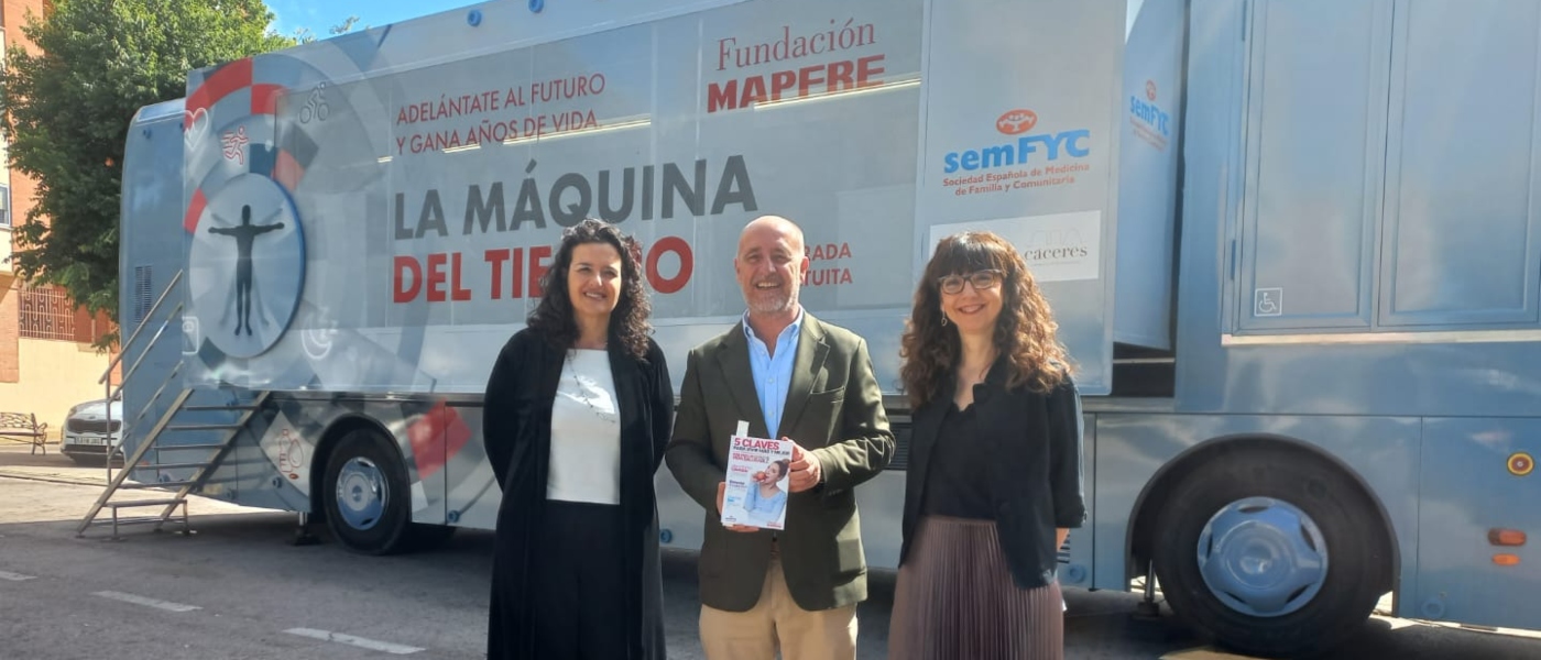 La semFYC y la Fundación Mapfre recalan en Cáceres con la iniciativa “La Máquina del Tiempo”
