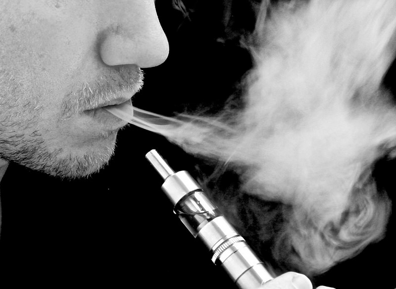 La semFYC advierte que los cigarrillos eletrónicos fomentan el tabaquismo