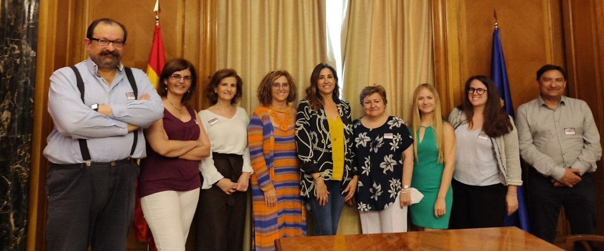 El Foro de médicos de Atención Primaria se reúne con la presidenta de la Comisión de Sanidad del Congreso de los Diputados, Rosa Romero